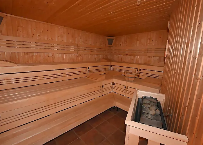 Bernstein Mare Luxor 01 *