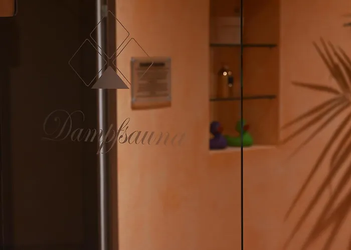 Bernstein Mare Luxor 01