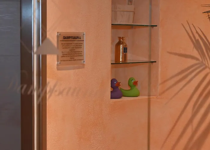 Bernstein Mare Luxor 01 * Büsum